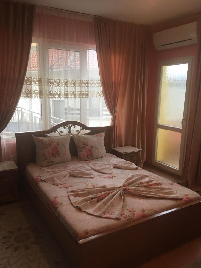 Guest House Hristina Sozopol Bagian luar foto