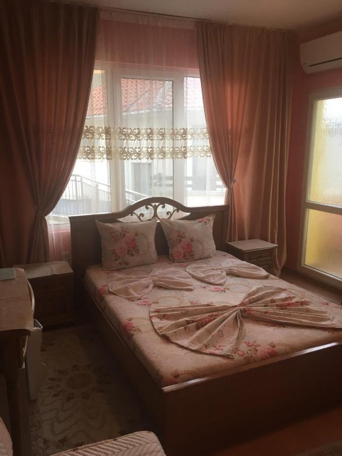 Guest House Hristina Sozopol Bagian luar foto